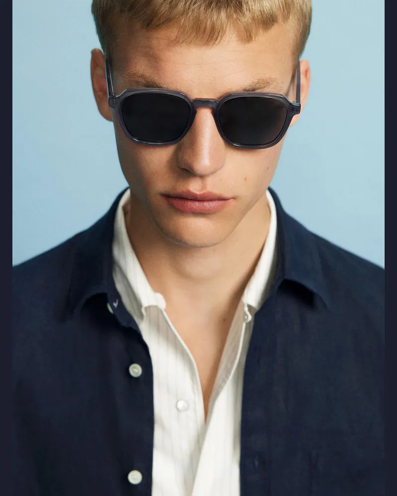 Arket Sonnenbrille Matty Von KOMONO -Grau Grau