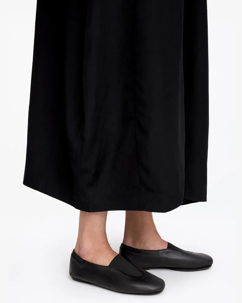 Arket Sportlicher Lederballerina -Schwarz Schwarz