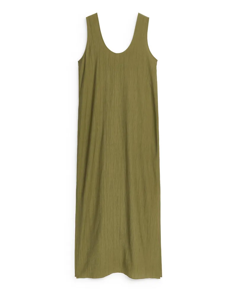 Arket Langes Crinkle-Kleid - Grün Khaki