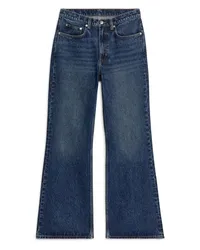 Arket Reed Relaxed Jeans mit Ausgestelltem Bein Vintage-blau