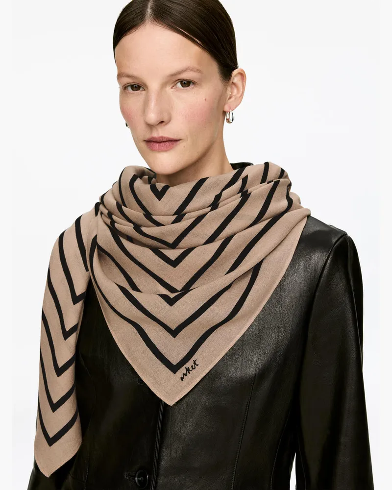Arket Bedrucktes Tuch -Beige Beige