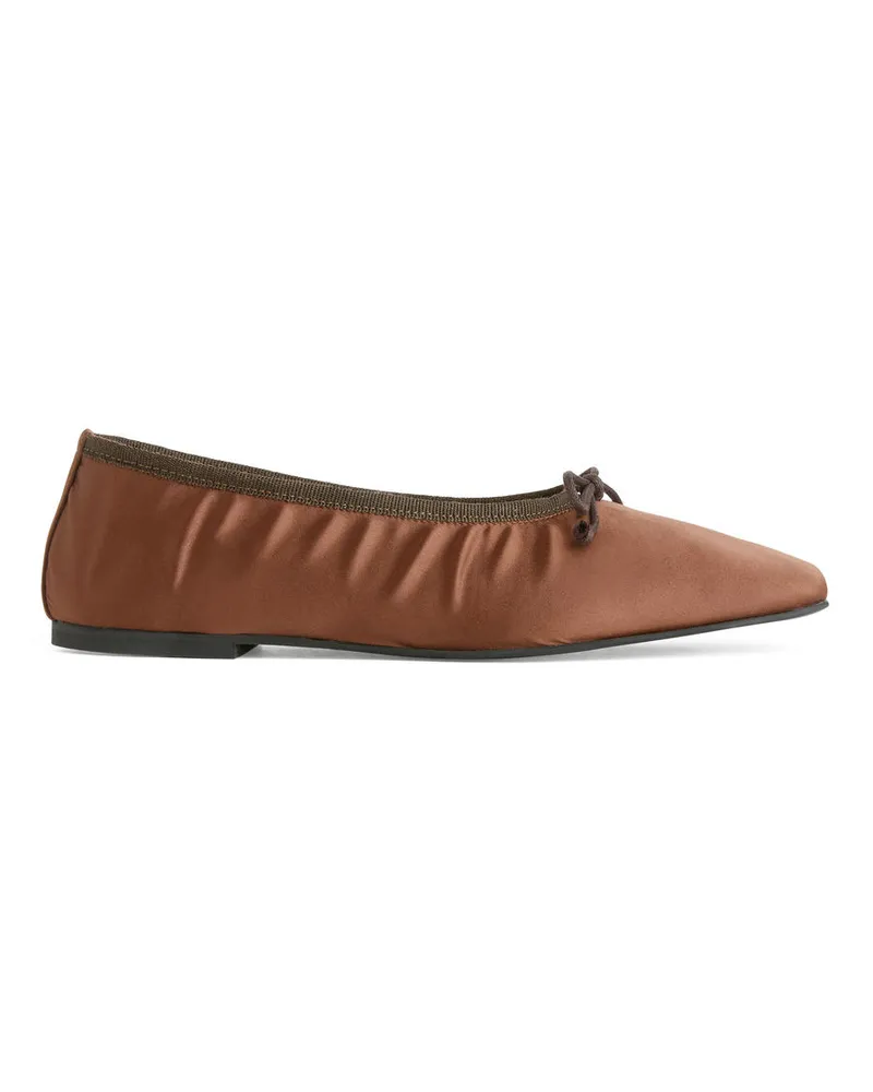 Arket Satin-Ballerinas Dunkelbraun