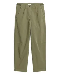 Arket Baumwollchinos mit Barrel Legs Khaki