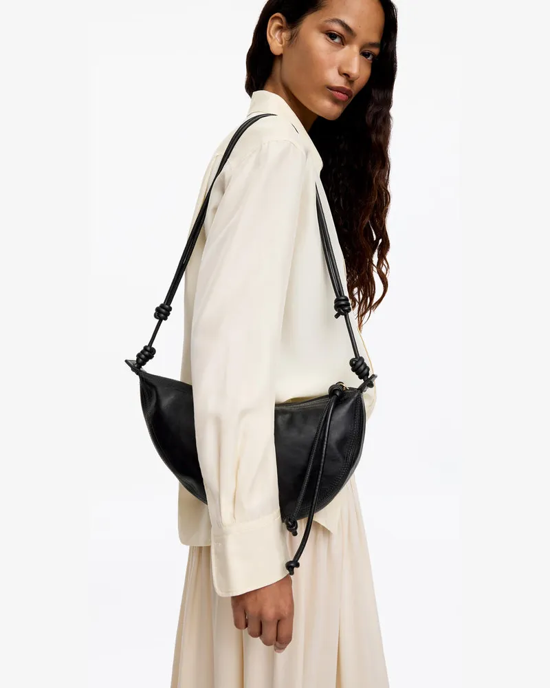 Arket Halbmondförmige Ledertasche -Schwarz Schwarz