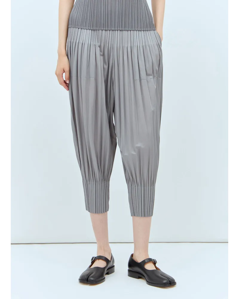 Issey Miyake Pleated Balloon Pants Grey