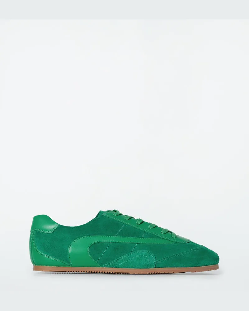 COS Schlichte Sneakers Aus Veloursleder Grün