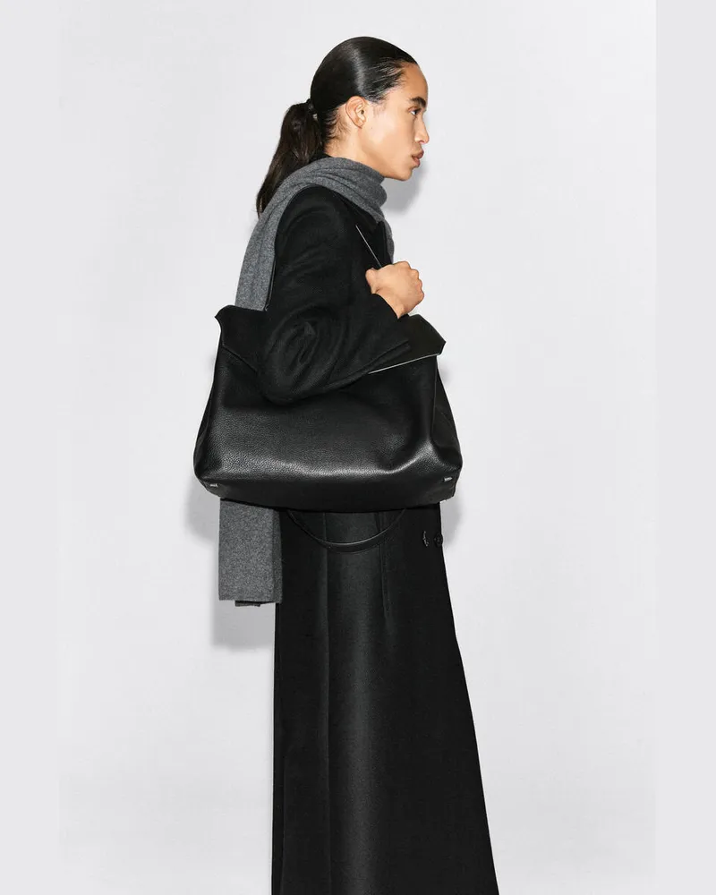 COS Trullo Oversized-Tasche Mit Umschlag - Leder Schwarz