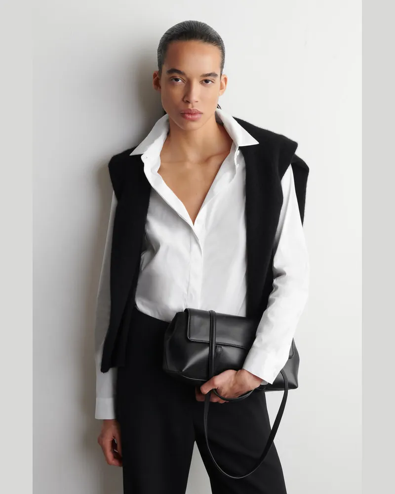 COS Klassisches Baumwollhemd Weiß