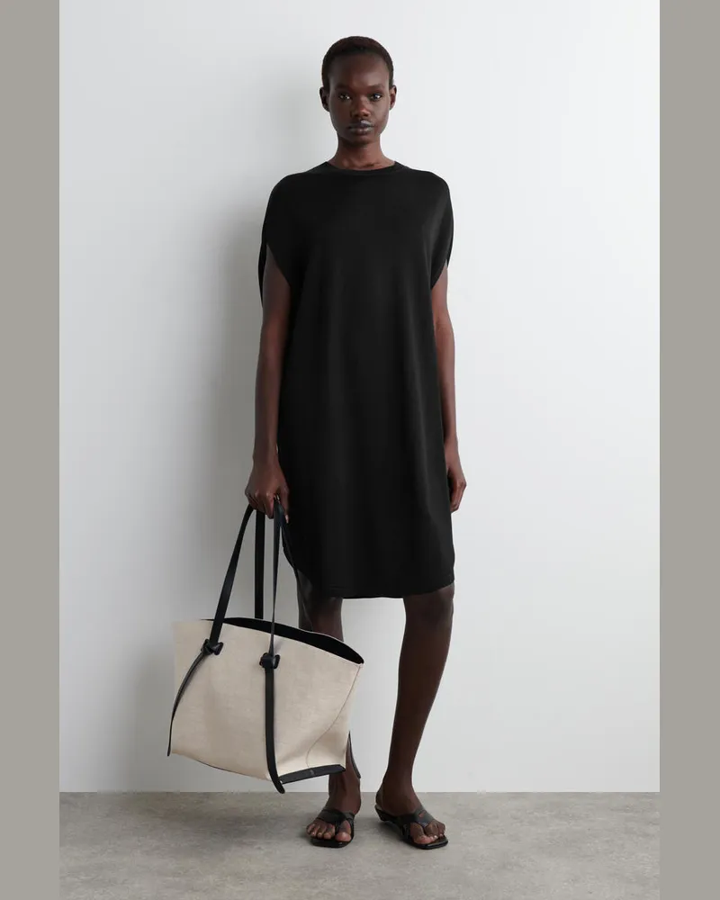 COS Rund Geschnittenes Strickkleid Schwarz