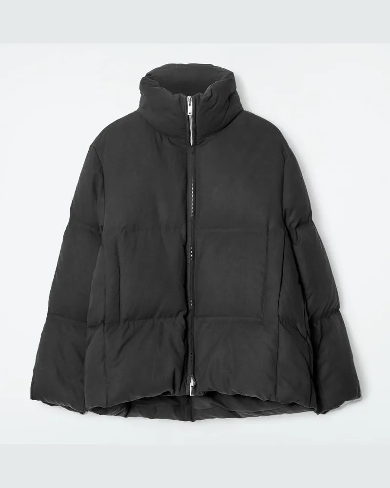 COS Daunenjacke Mit Oversized-Passform Und Kapuze Schwarz