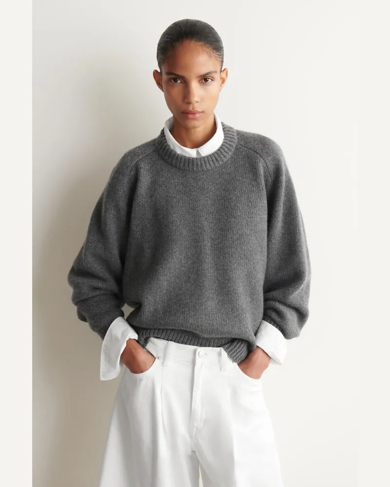 COS Kaschmirpullover Mit Rundhalsausschnitt Grau