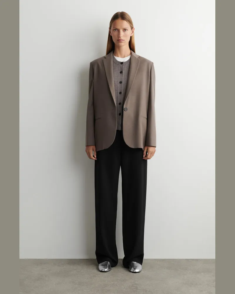 COS Schlichte Ballerinas Aus Leder Silberfarben