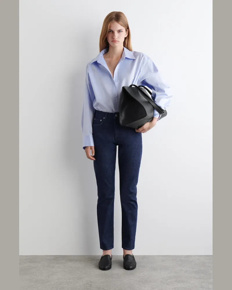 COS Flute Jeans Mit Schmalem Bein Blau