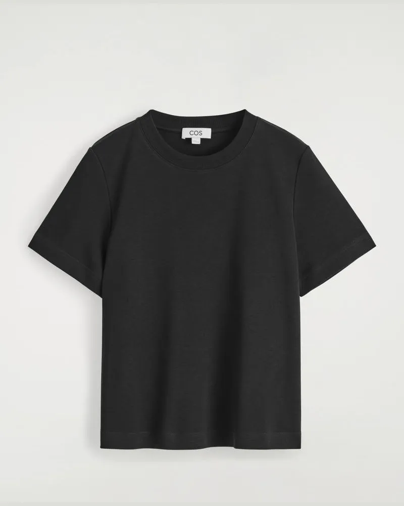 COS Schmal Geschnittenes T-Shirt Schwarz