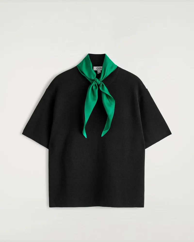 COS T-Shirt Aus Merinowolle Mit Schaldetail Schwarz