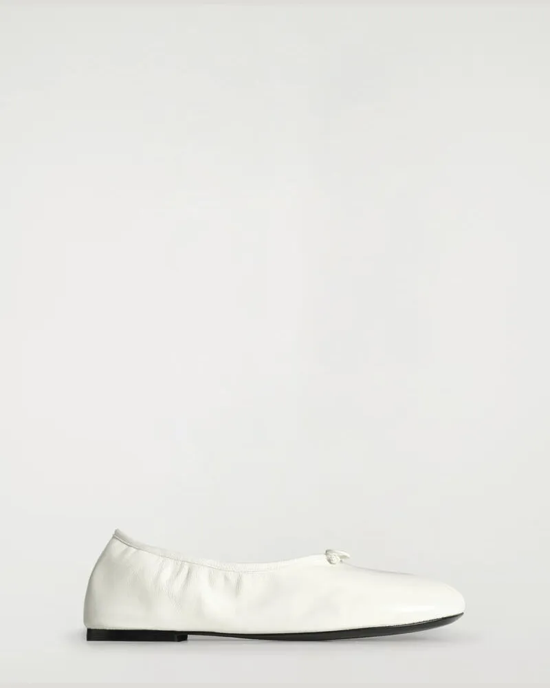 COS Flache Ballerinas Aus Leder Weiß