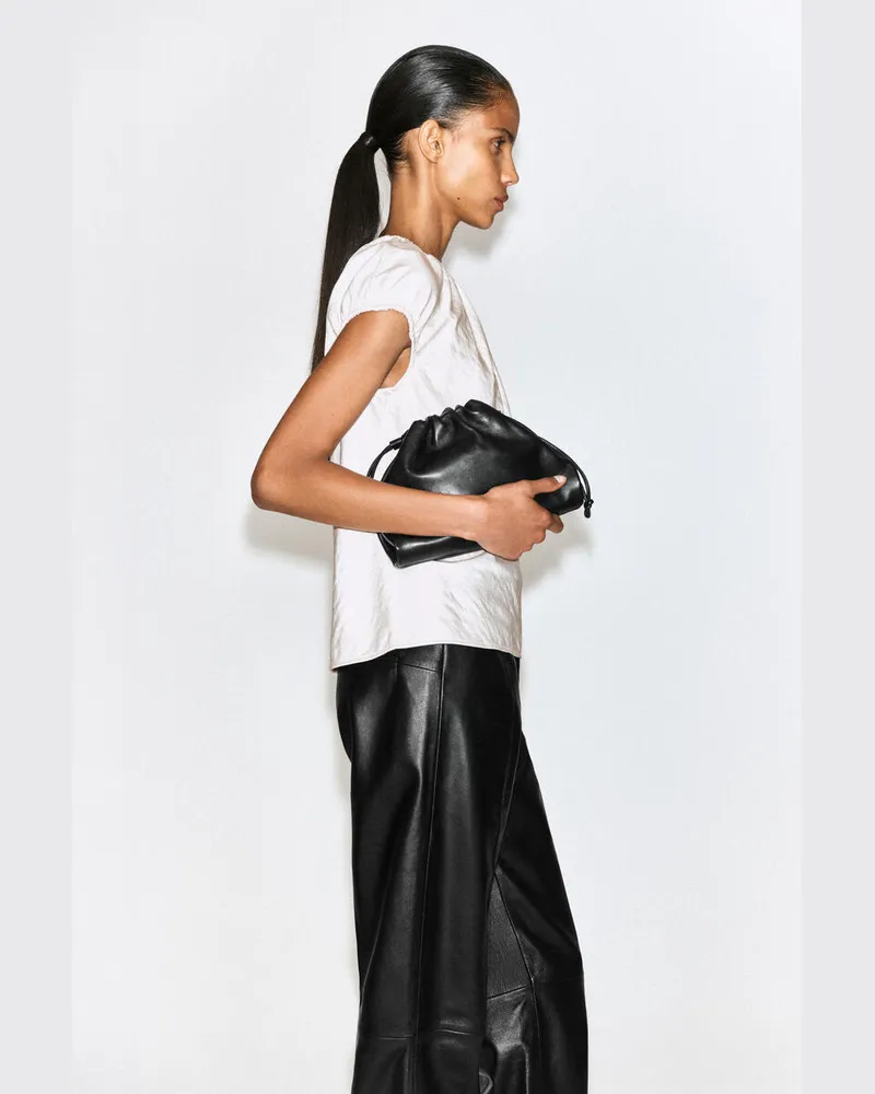 COS Kleine Cavatelli Clutch - Leder Schwarz