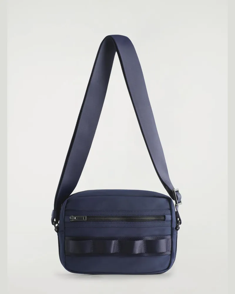 COS Transit Umhängetasche - Nylon Blau