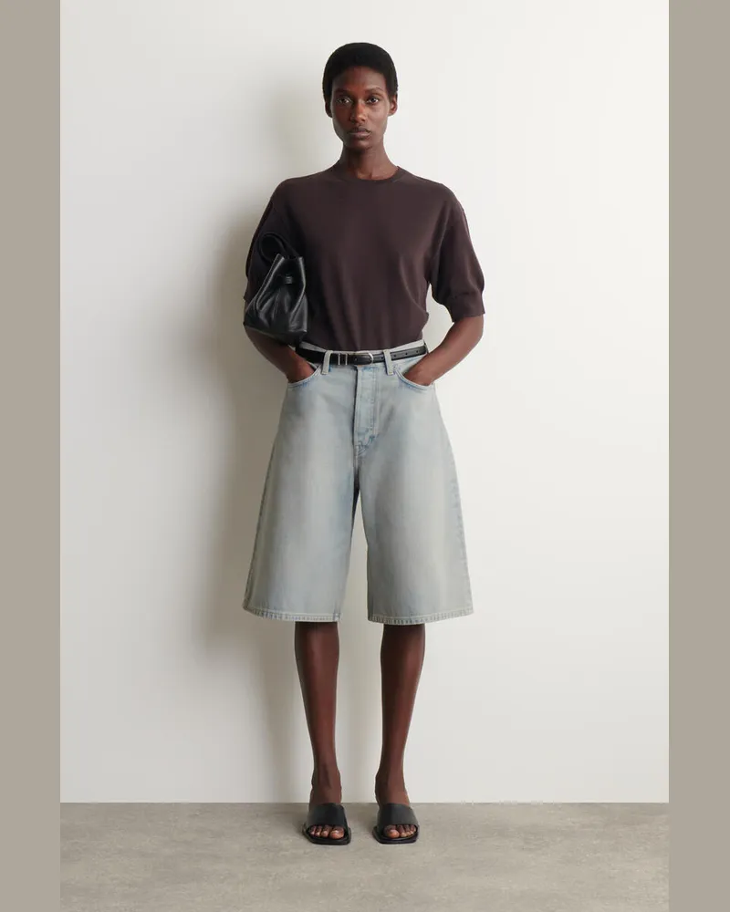 COS Knielange Jeansshorts Blau