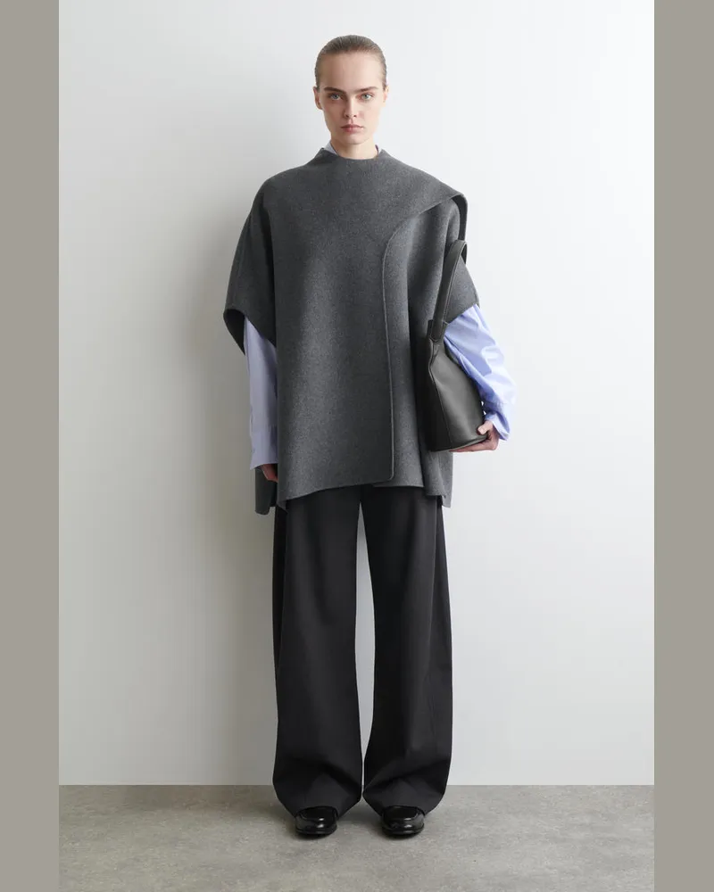 COS Cape Aus Doubleface-Merinowolle Mit Schal Grau