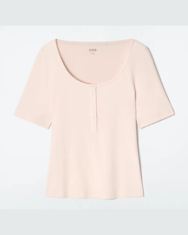 COS Geripptes Henley-T-Shirt Rosa