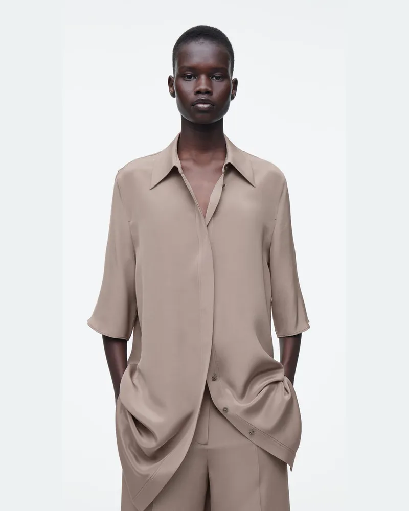 COS Langes Seidenhemd Beige