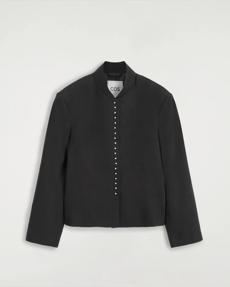 COS Verkürzter Leinenblazer Mit Nietendetails Schwarz