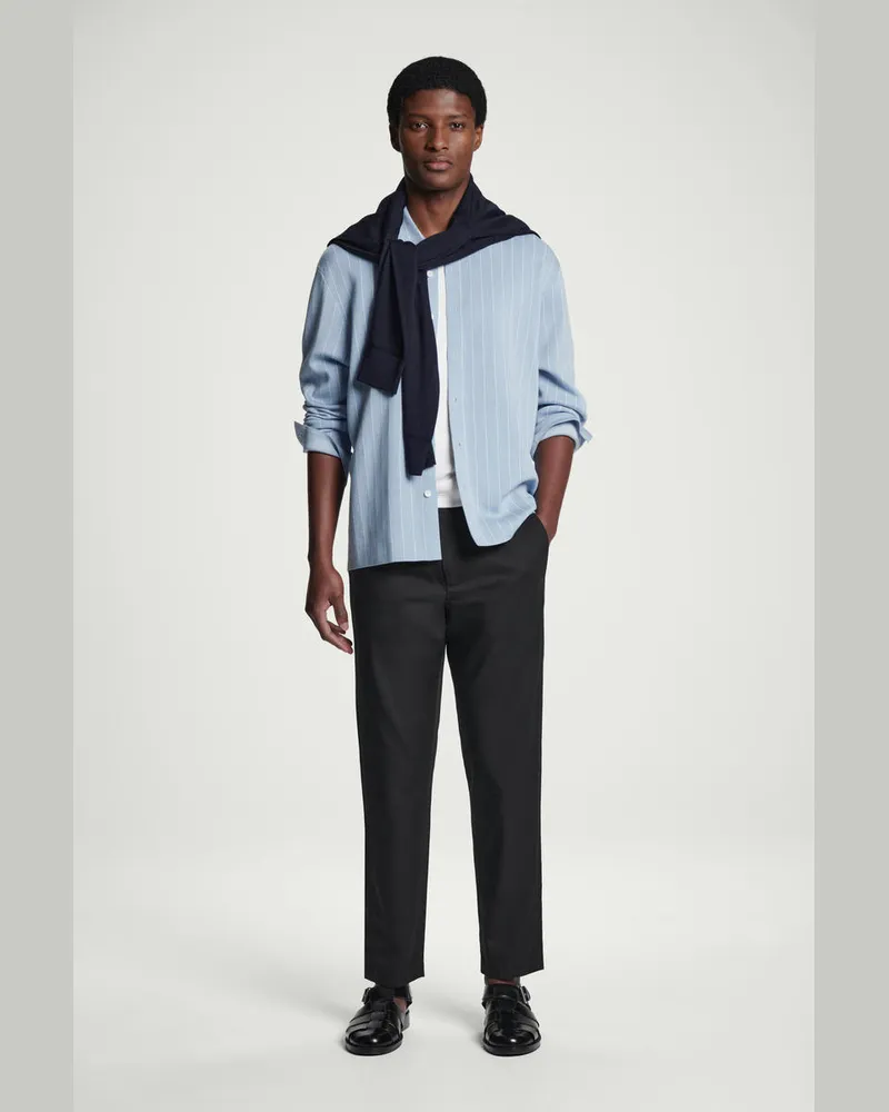 COS Hose Aus Twill Mit Schmal Zulaufendem Bein Schwarz