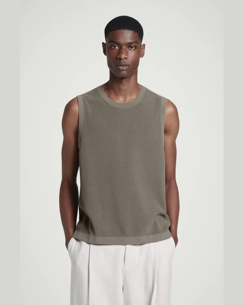 COS Fliessendes Strick-Tanktop Beige