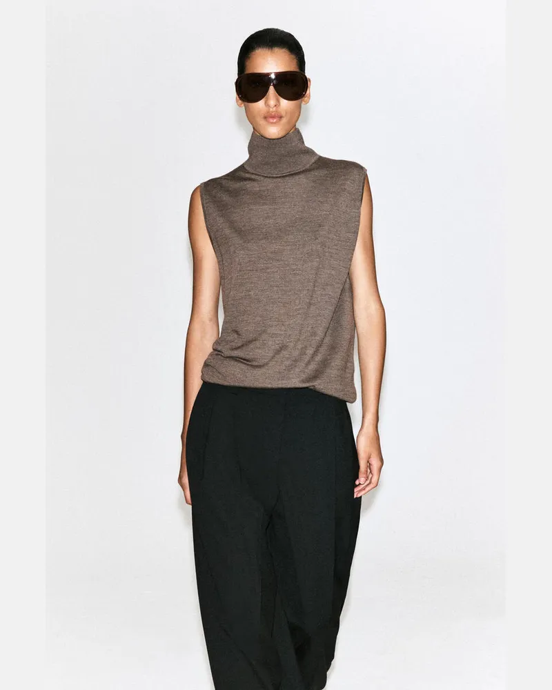 COS Pullunder Aus Merinowolle Mit Kragen Beige