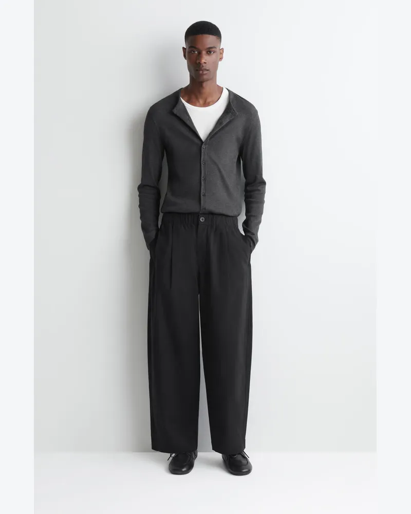 COS Lockere Hose Mit Barrel-Bein Und Falten Schwarz