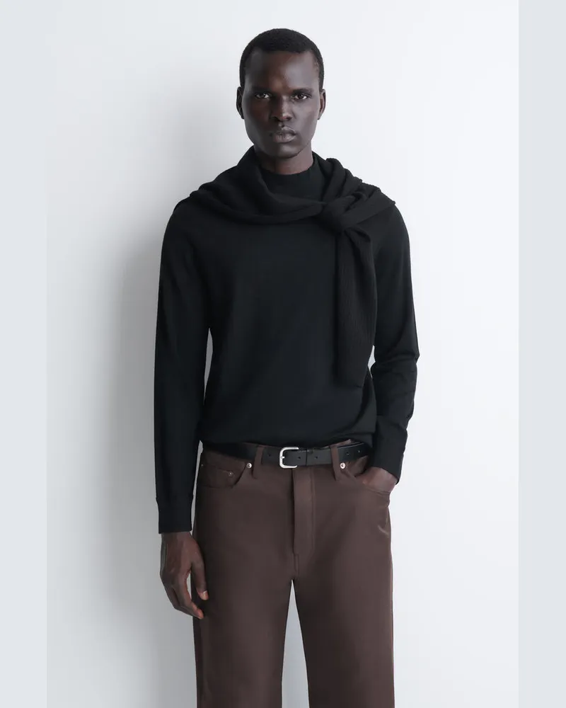 COS Schmaler Pullover Aus Merinowolle Mit Stehkragen Schwarz