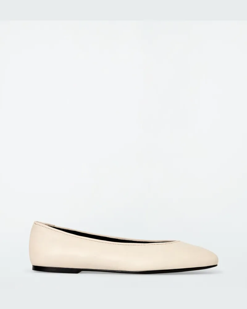 COS Ballerinas Aus Leder Beige