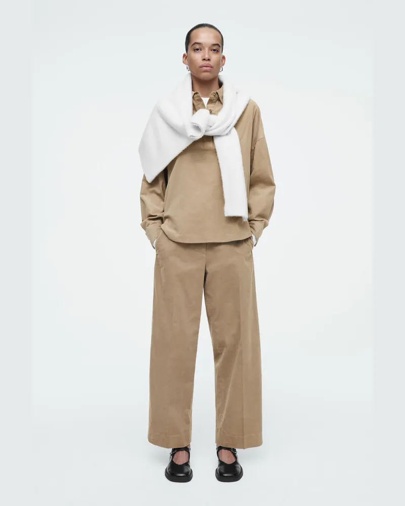 COS Verkürzte Cordhose Beige