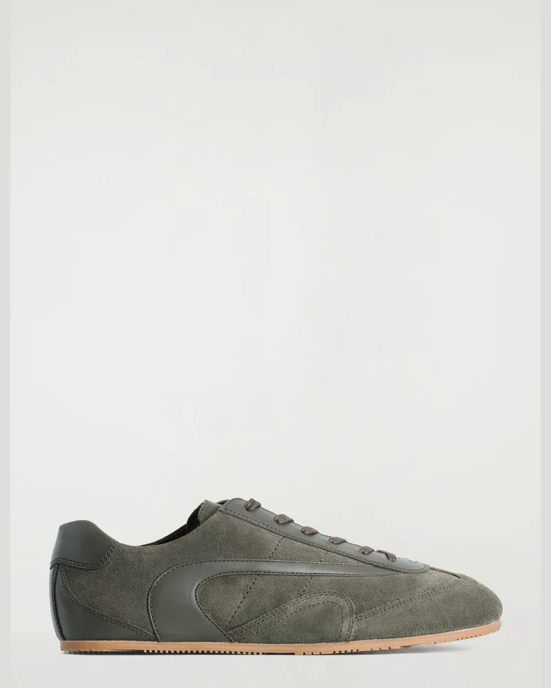COS Schlichte Sneakers Aus Veloursleder Grau