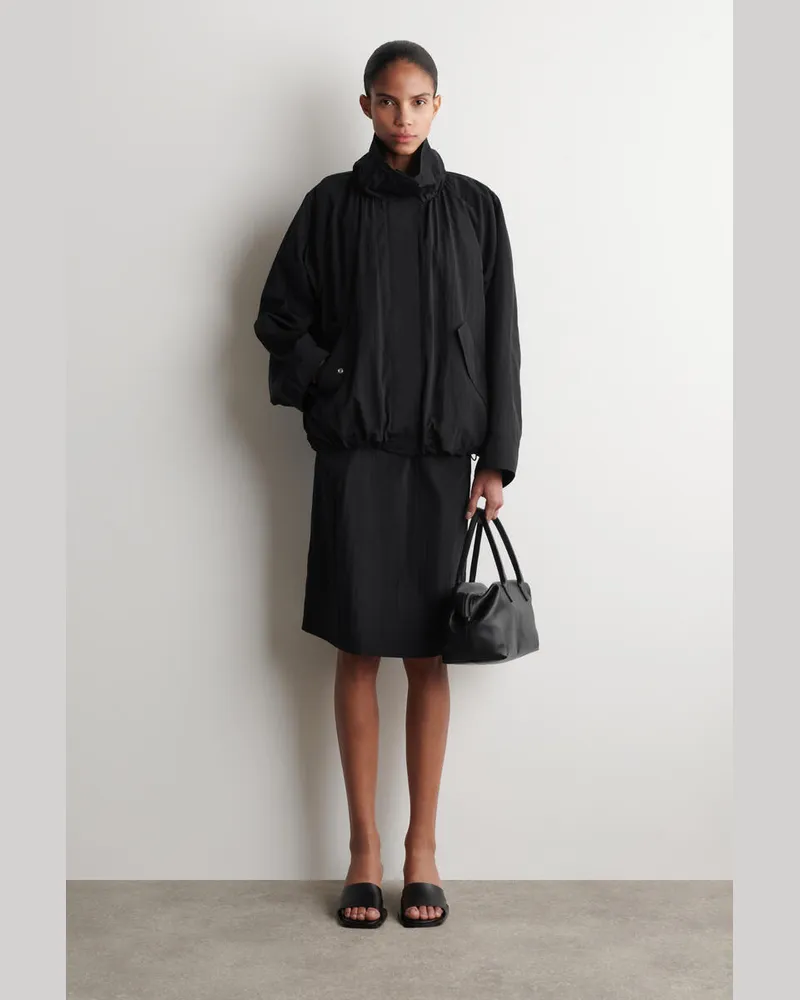 COS Jacke Aus Nylon Mit Trichterkragen Schwarz