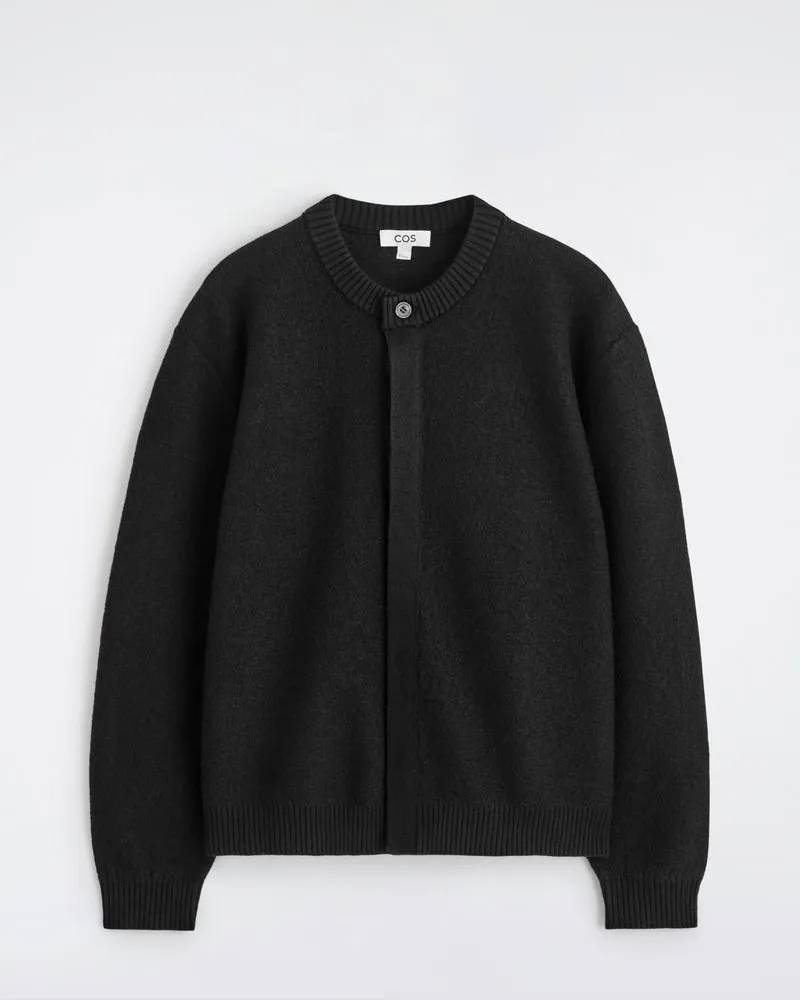 COS Strickjacke Aus Kochwolle Mit Rundhalsausschnitt Schwarz