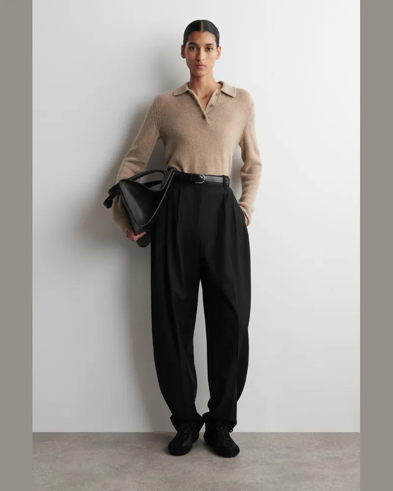 COS Suede-Nylon Ballet Trainers Schwarz