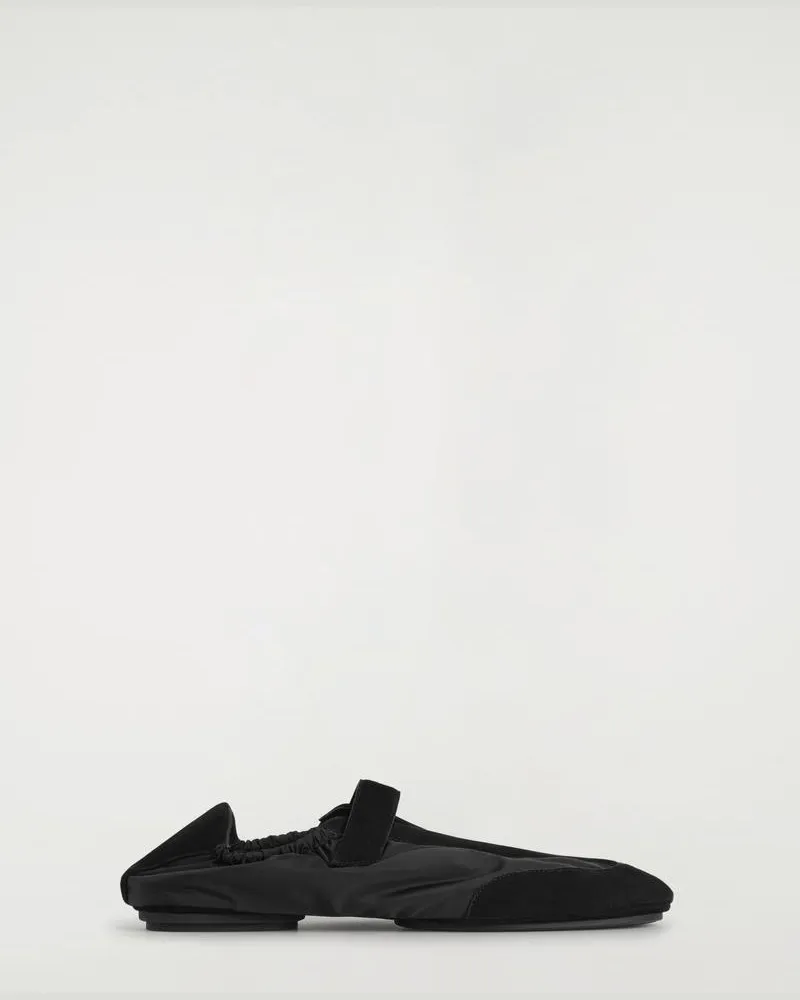 COS Mary-Jane-Sneaker Aus Veloursleder Und Nylon Schwarz