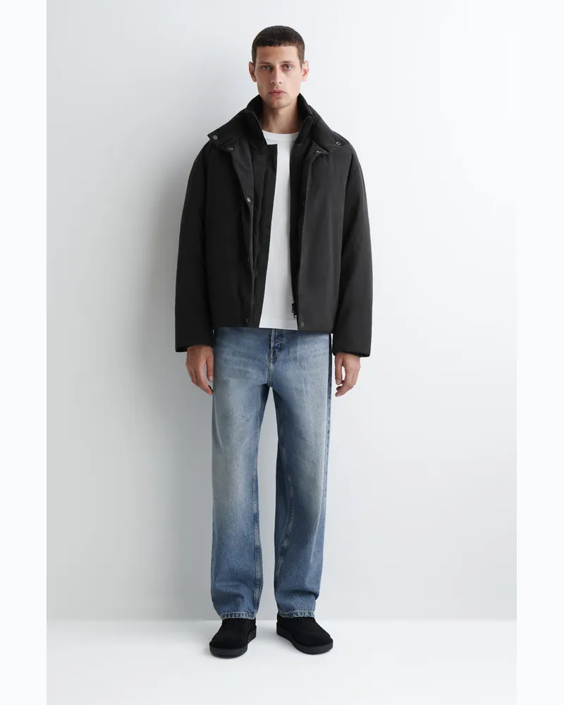 COS Wattierte Daunenjacke Mit Stehkragen Schwarz