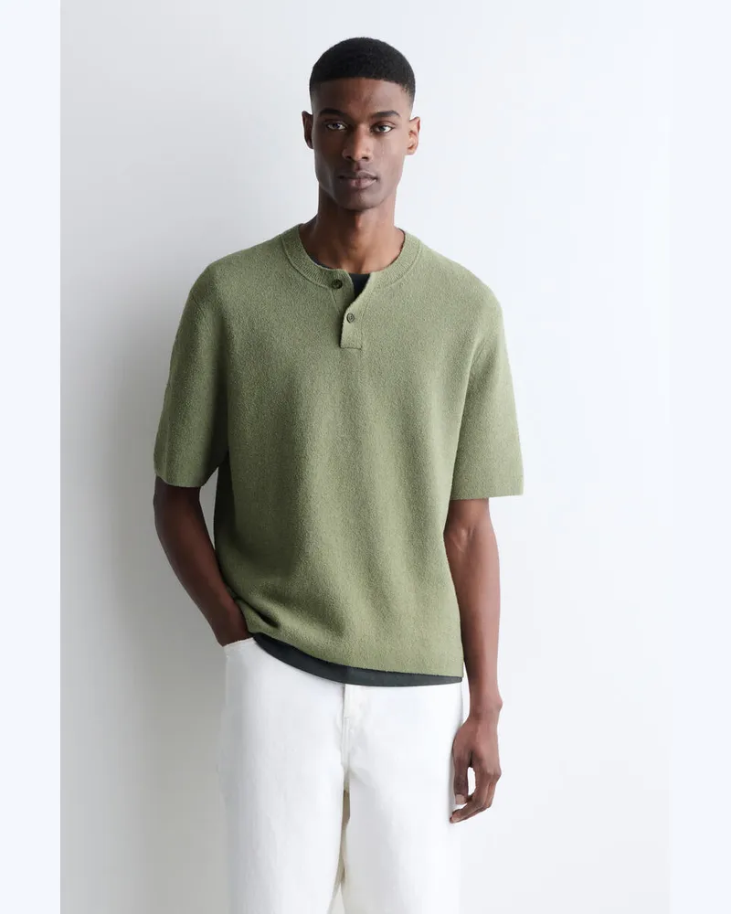 COS Henley-T-Shirt Aus Bouclé-Strick Grün