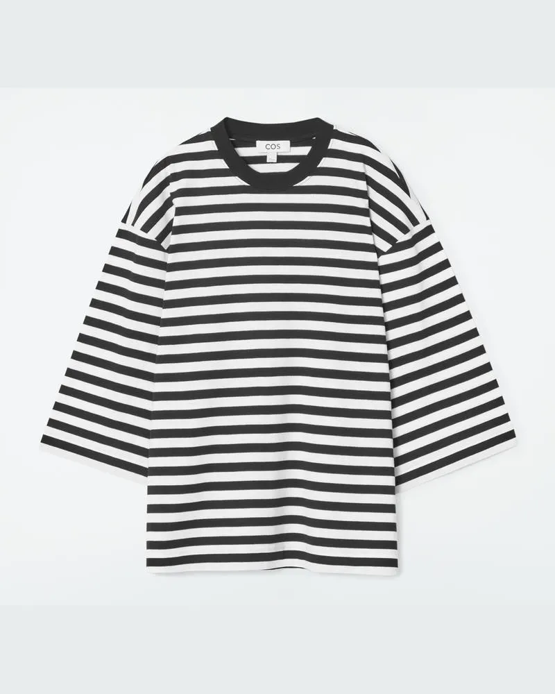COS Trapezförmiges Lockeres T-Shirt Schwarz