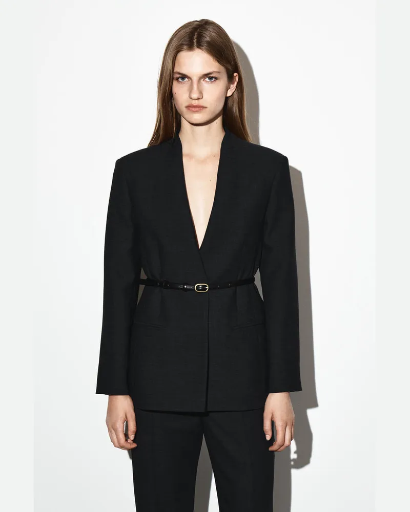 COS Taillierter Kragenloser Blazer Schwarz