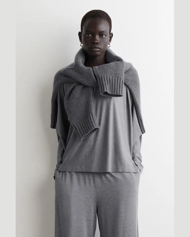 COS Fluid Jersey Long-Sleeved Top Grau