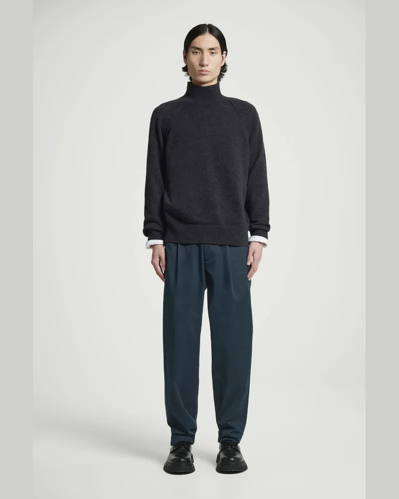 COS Schmal Zulaufende Baumwollhose Mit Falten Blau