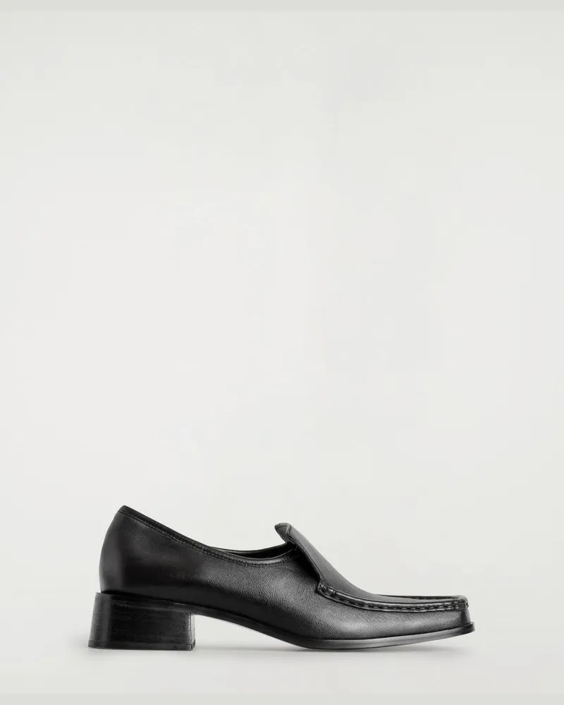 COS Loafers Aus Leder Mit Absatz Schwarz