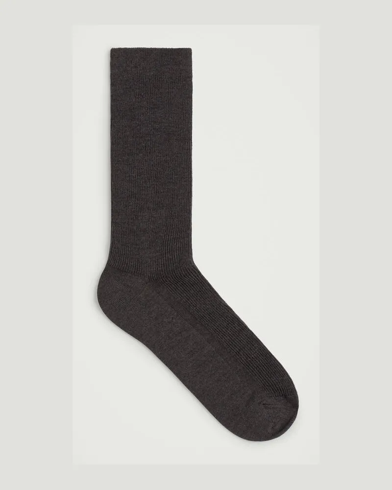 COS Gerippte Socken Aus Merinowolle Braun
