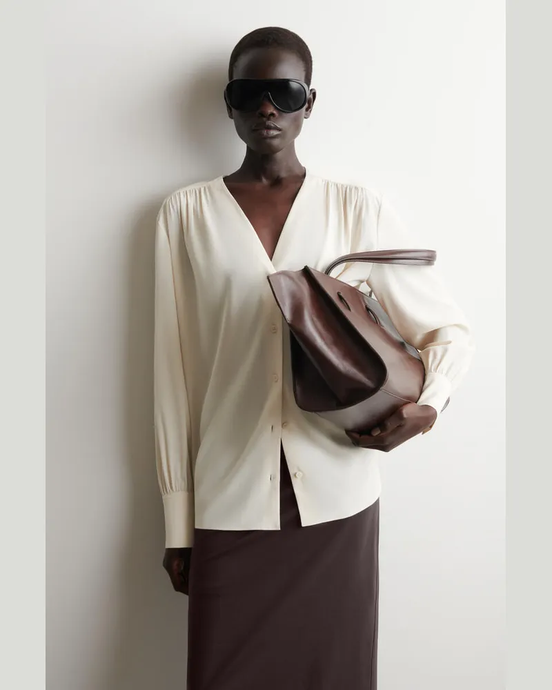 COS Bluse Mit V-Ausschnitt Und Raffungen Beige