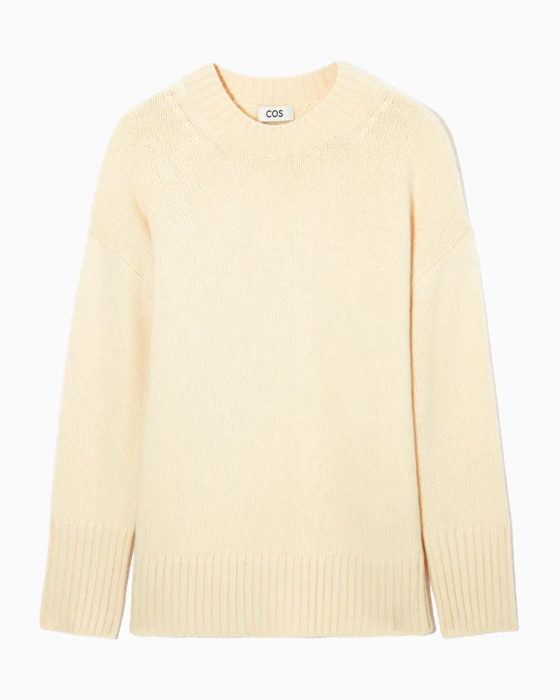 COS Oversized Pure Cashmere Jumper Beige