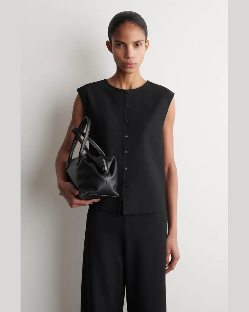 COS Strickoberteil Mit Knöpfen Schwarz